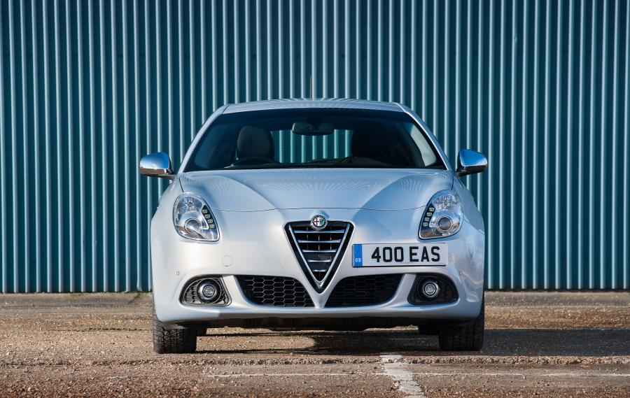  Alfa Romeo Giulietta Business Edition 2014 года  (UK) (фото 4 из 5)